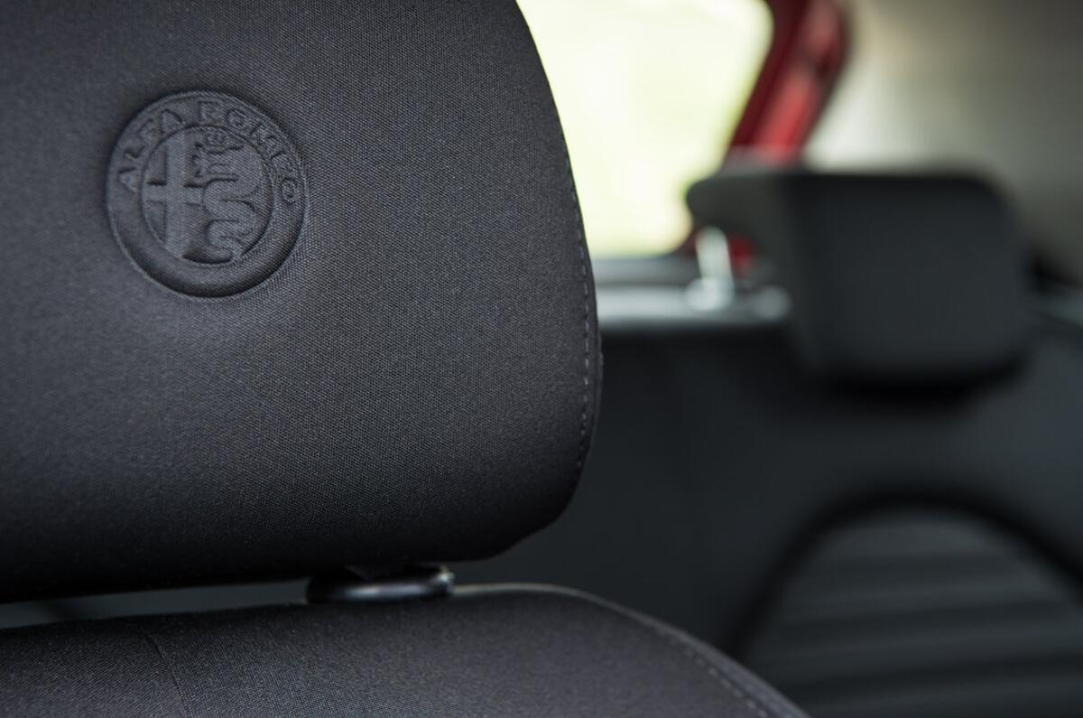 Alfa Romeo Mito review seats