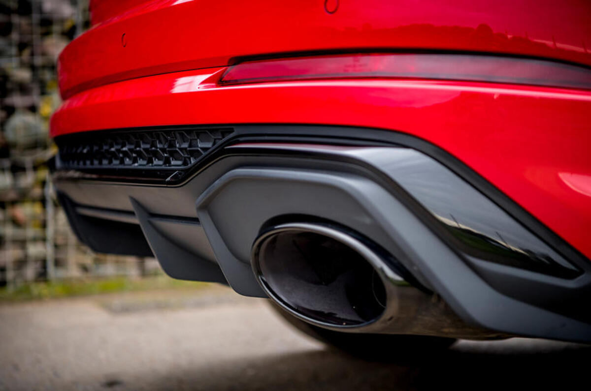 Audi RS Q3 2020 road test review - exhausts