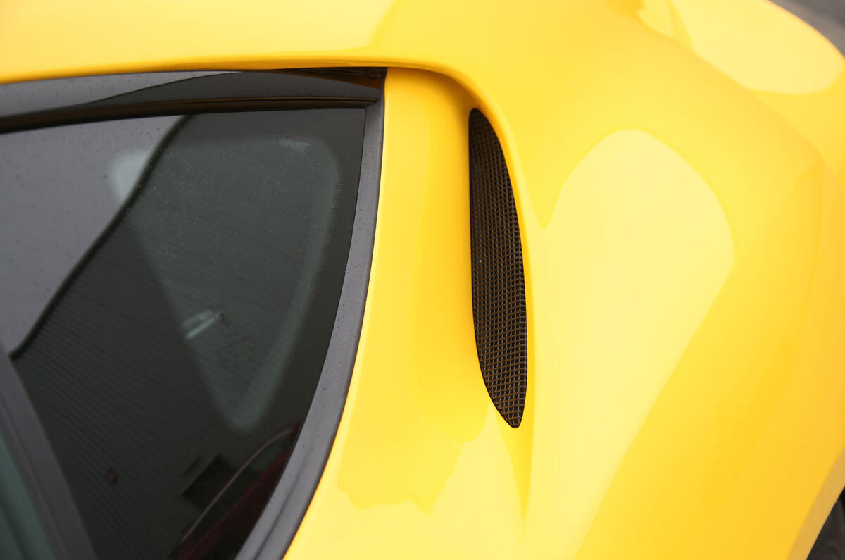 Ferrari 812 Superfast 2018 road test review aero