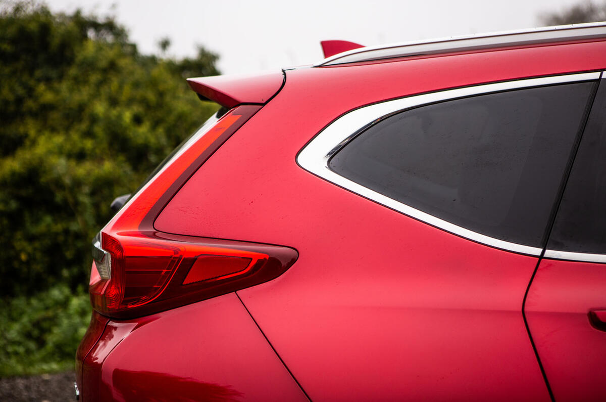 Honda CR-V 2018 road test review - rear three quarters