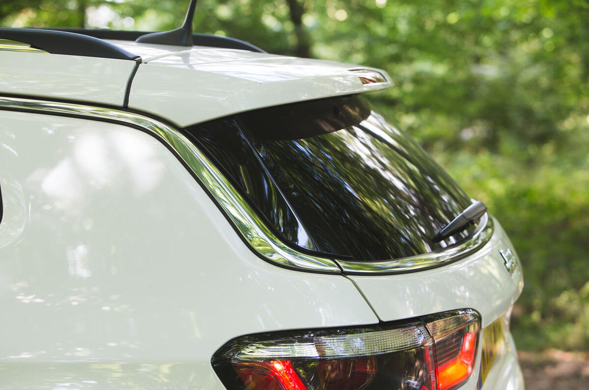 Jeep Compass 2018 road test review - windscreen