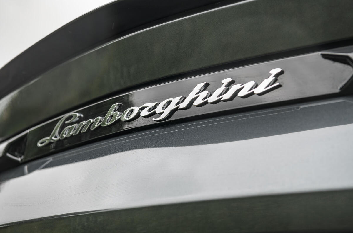 Lamborghini Urus 2019 road test review - boot badge