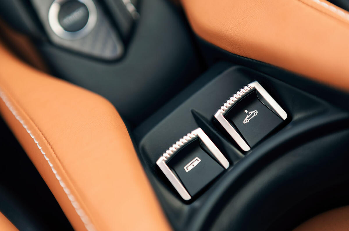 McLaren 720S Spider 2019 road test review - roof controls