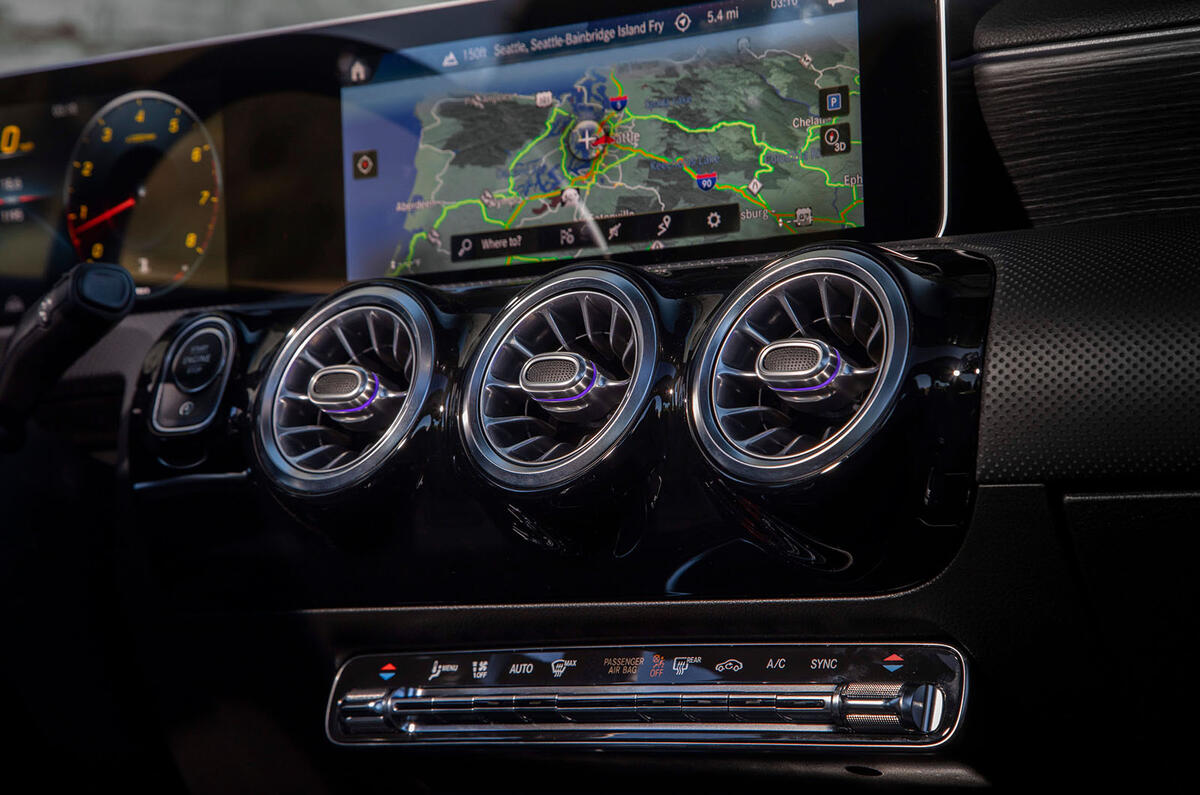 Mercedes-Benz A-Class saloon 2018 review - air vents