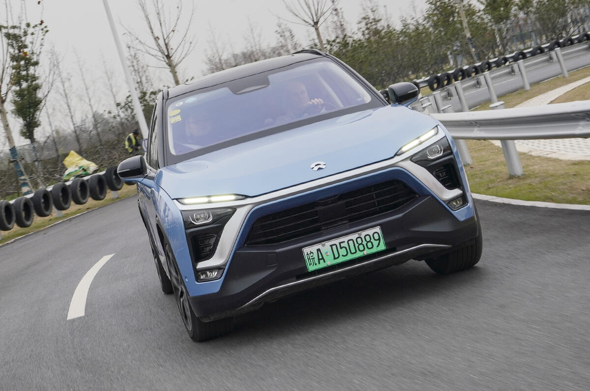 Nio ES8 road test review - cornering front