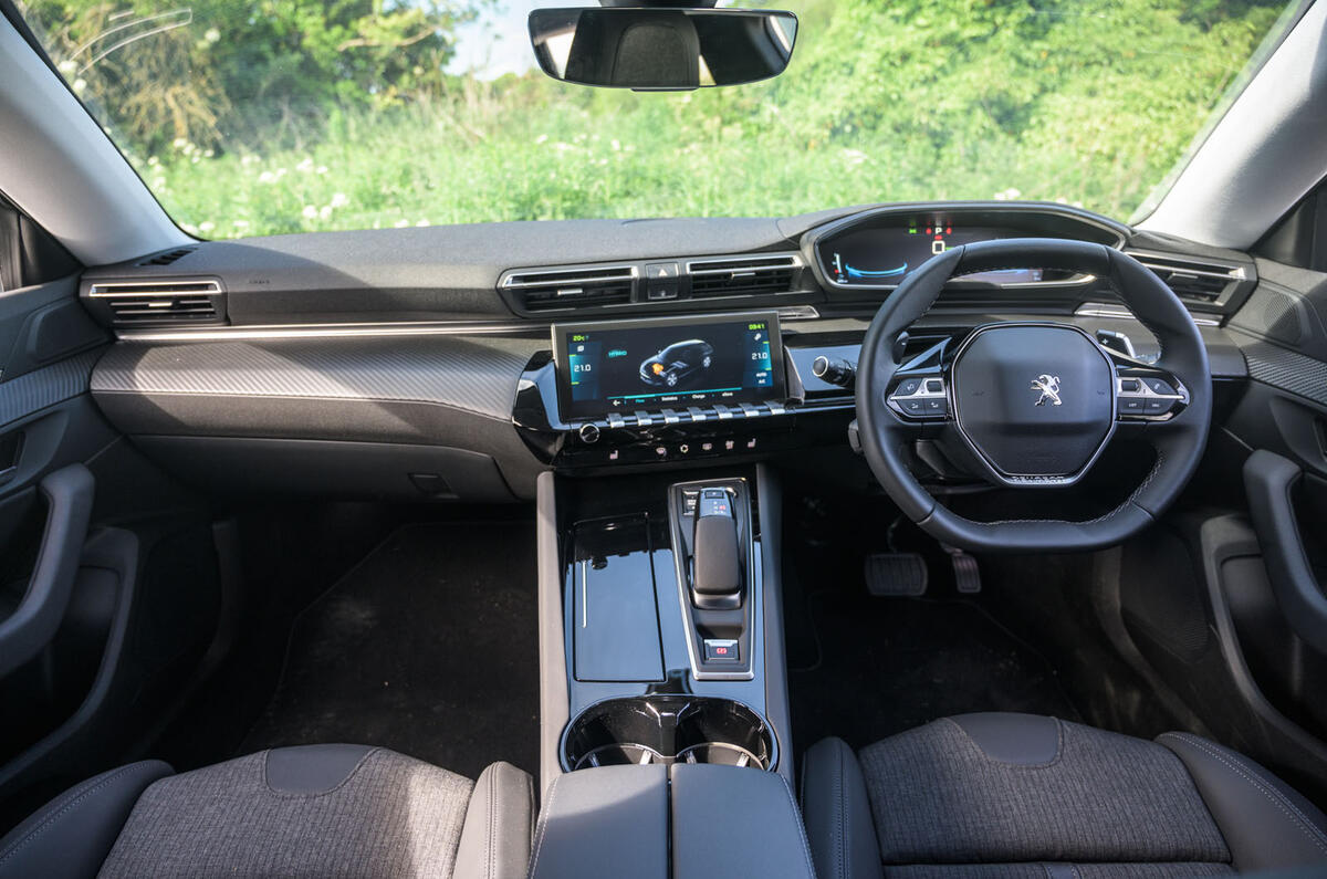 Peugeot 508 SW Hybrid 2020 road test review - dashboard