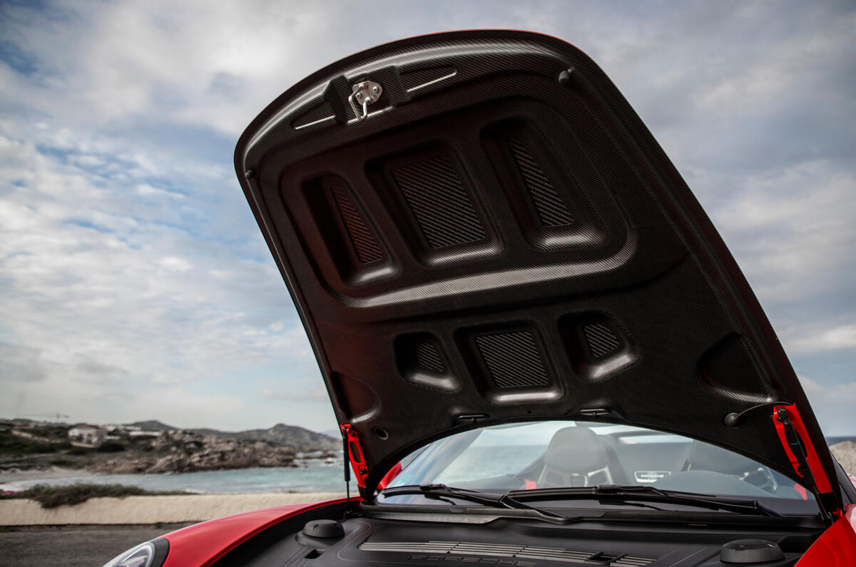 Porsche 911 Speedster 2019 review - bonnet