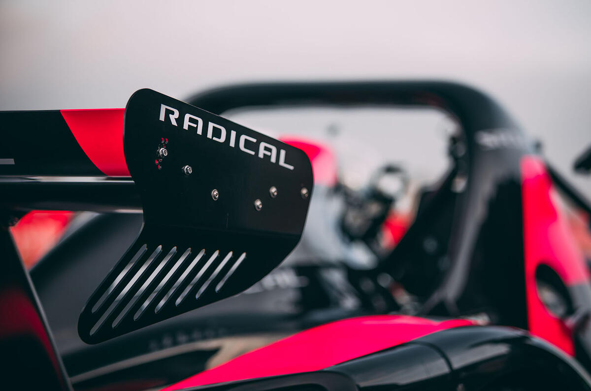 9 radical sr10 2020 uk fd rear wing 9 radical sr10 2020 uk fd rear wing