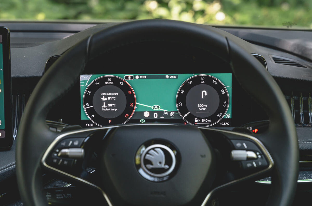 9 Instruments de la Skoda Superb 2024
