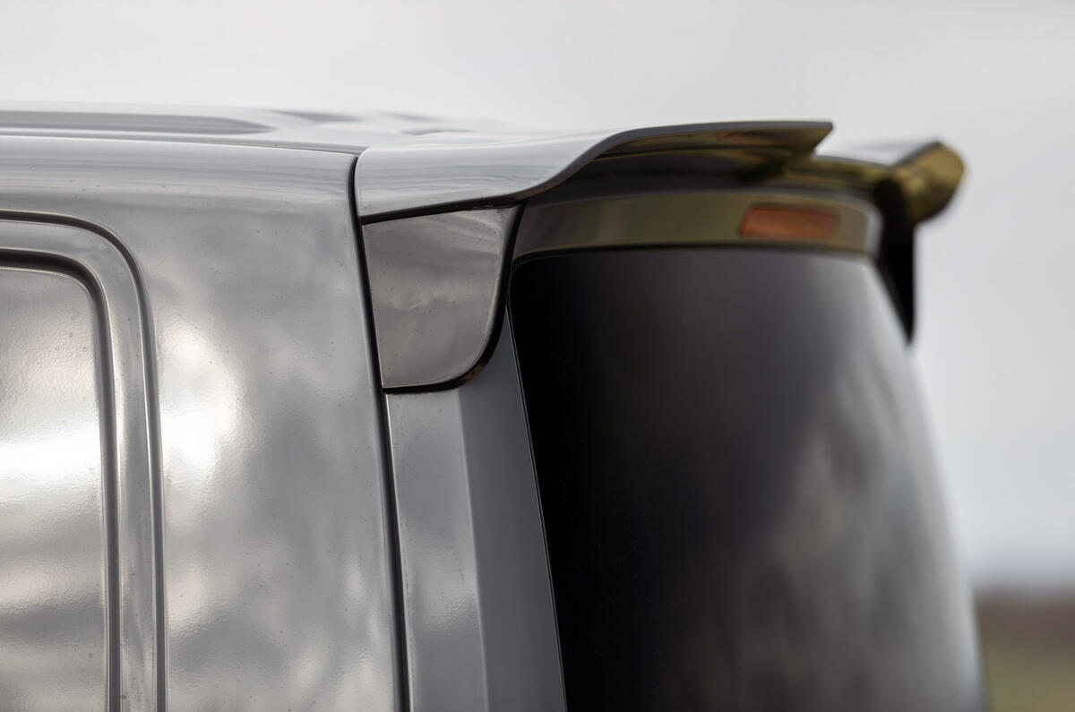 9 Volkswagen Transporter 2022 road test review spoiler