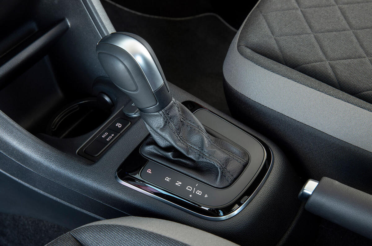 Volkswagen e-Up 2020 road test review - gearstick Volkswagen e-Up 2020 road test review - gearstick