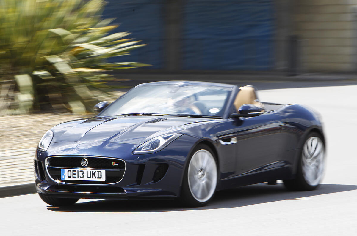 Sports car showdown - Jaguar F-type versus Porsche 911 Targa