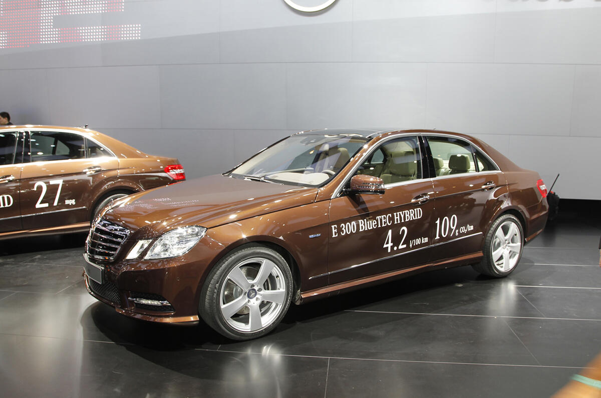 no title Detroit: Mercedes E-class hybrid