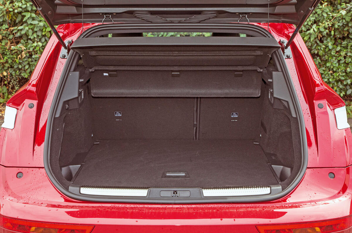 DS 7 Crossback 2018 road test review boot seats up