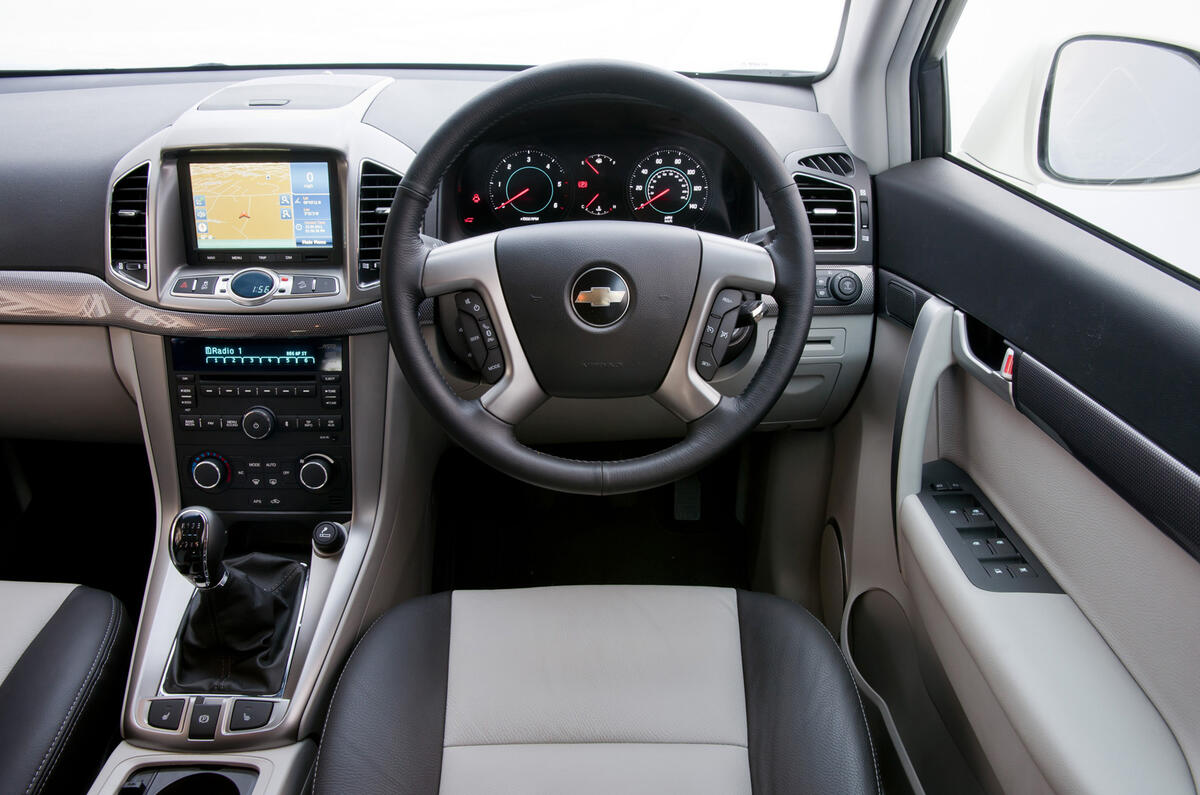 Chevrolet Captiva LTZ review | Autocar Chevrolet Captiva LTZ review | Autocar