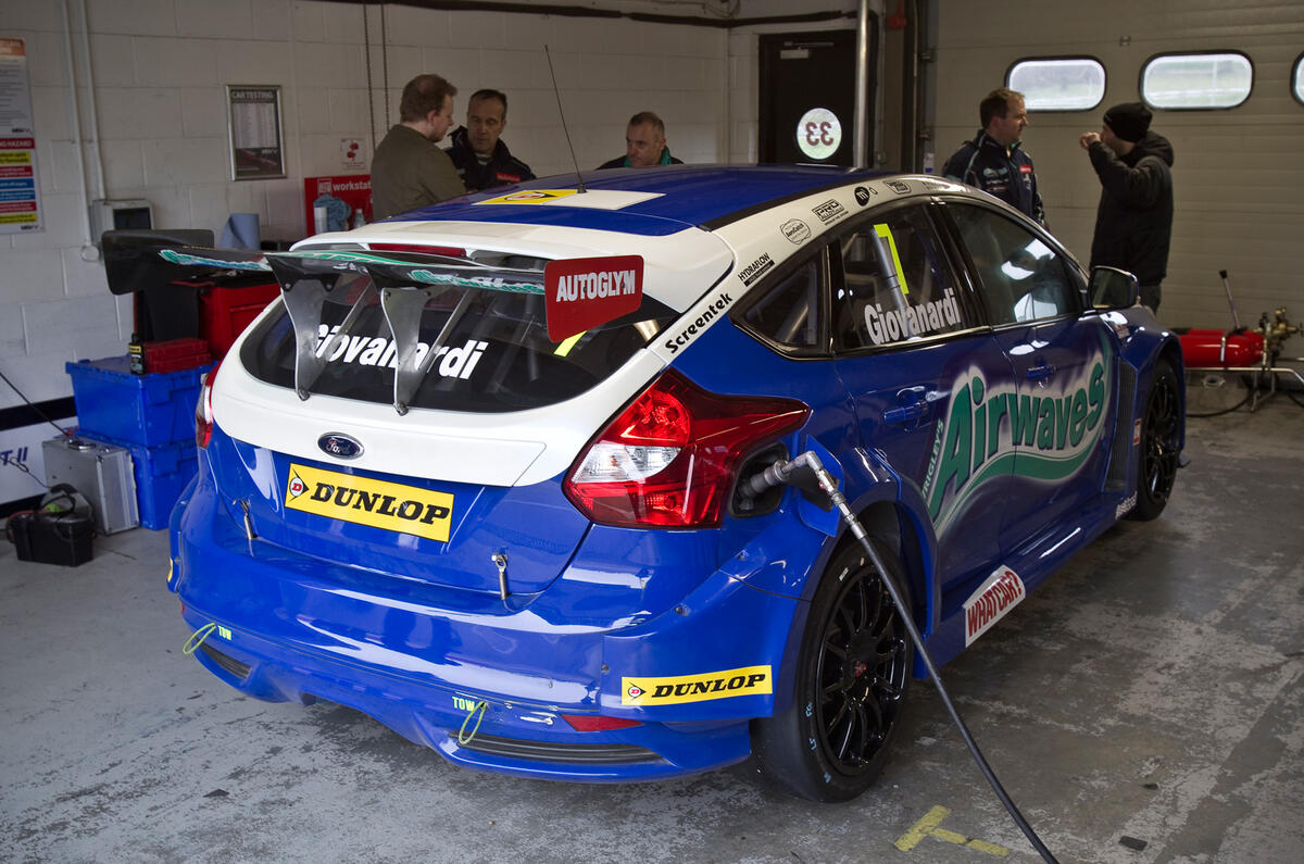 How to build a British Touring Car racer