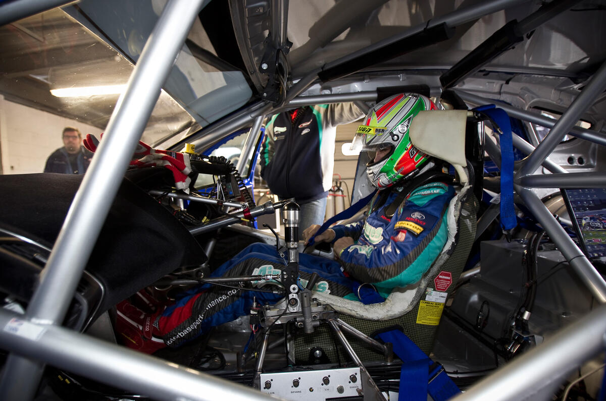 How to build a British Touring Car racer