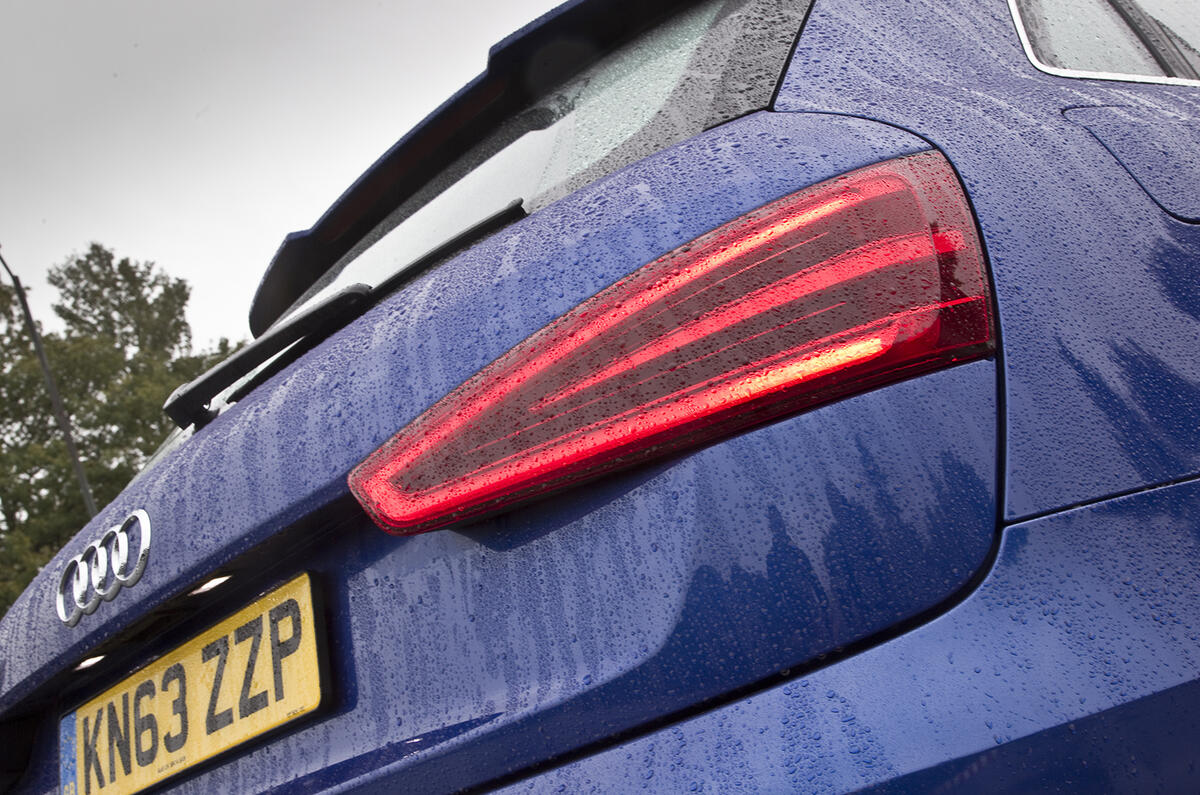 RS Q3 rear LED lights