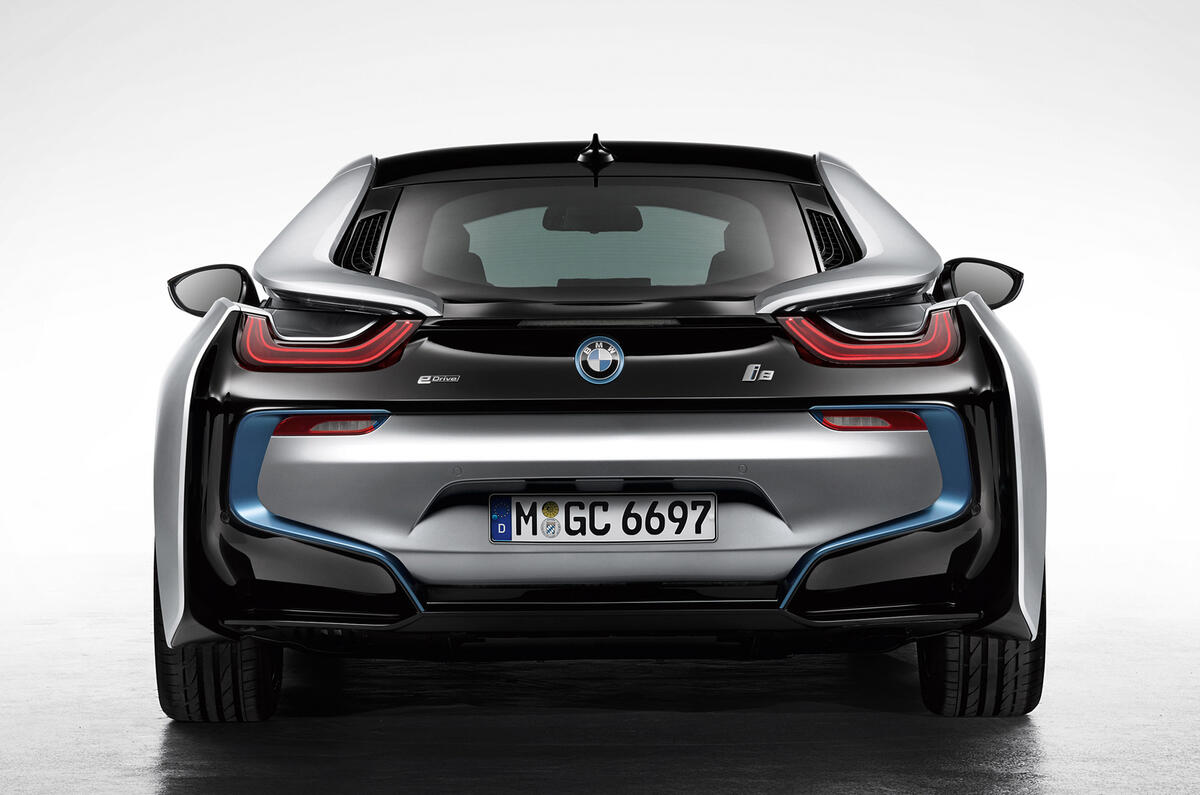 BMW i8 revealed in full