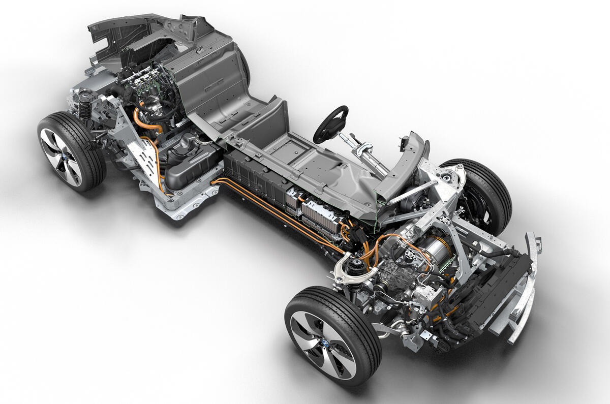 BMW i8 revealed in full