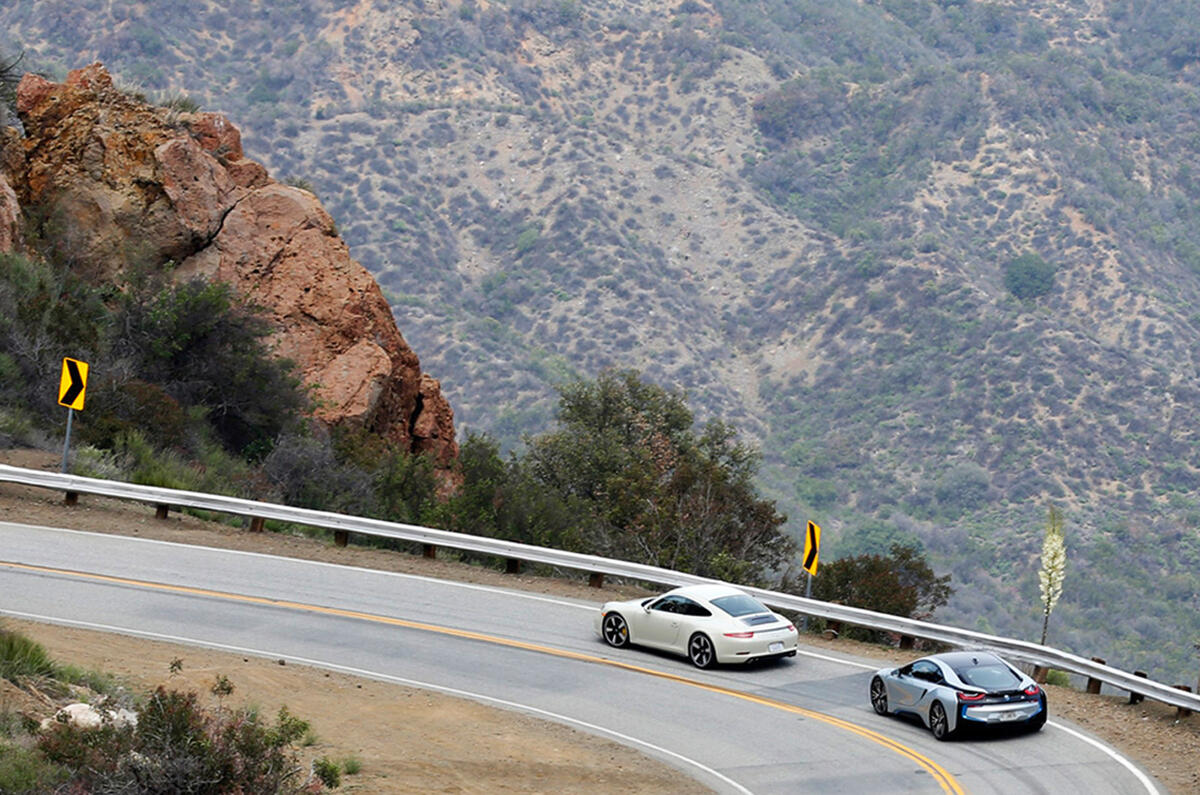 Comparison: new BMW i8 vs Porsche 911