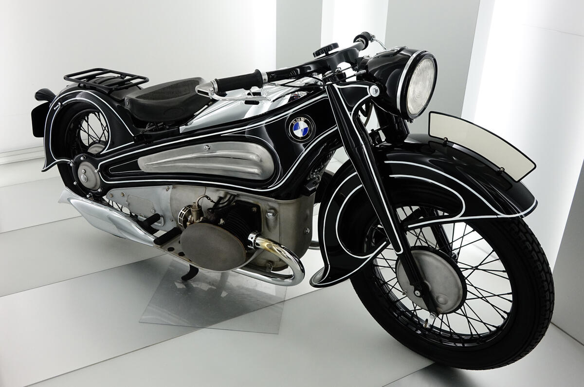 no title Inside BMW's museum - picture special