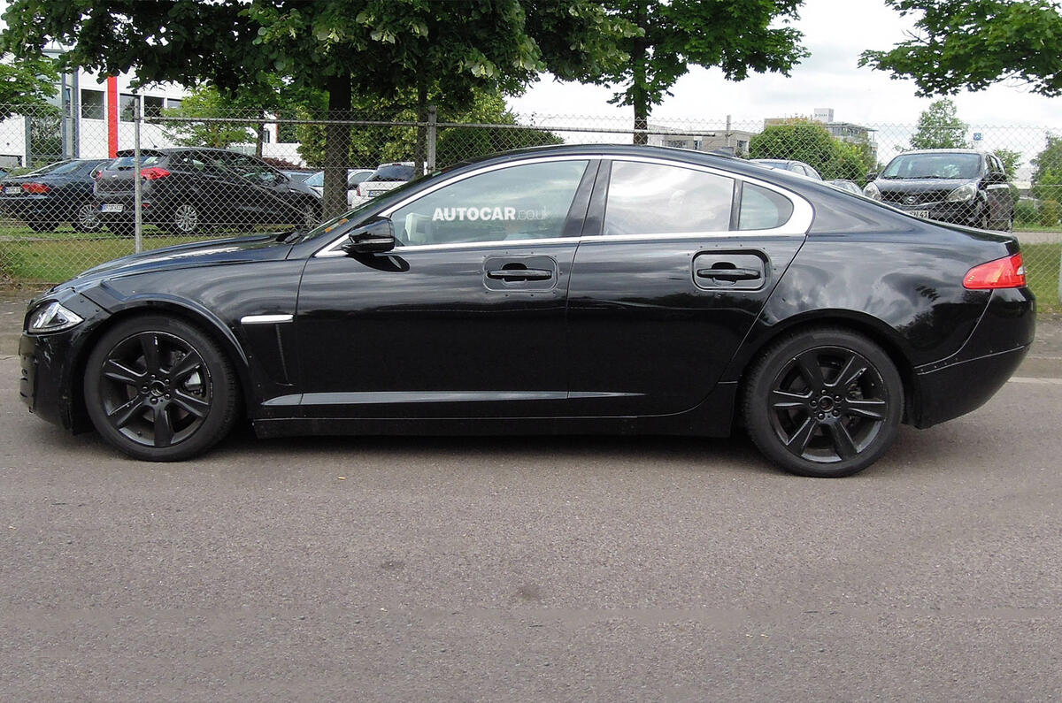 Jaguar plant to start building four-cylinder engines from 2014