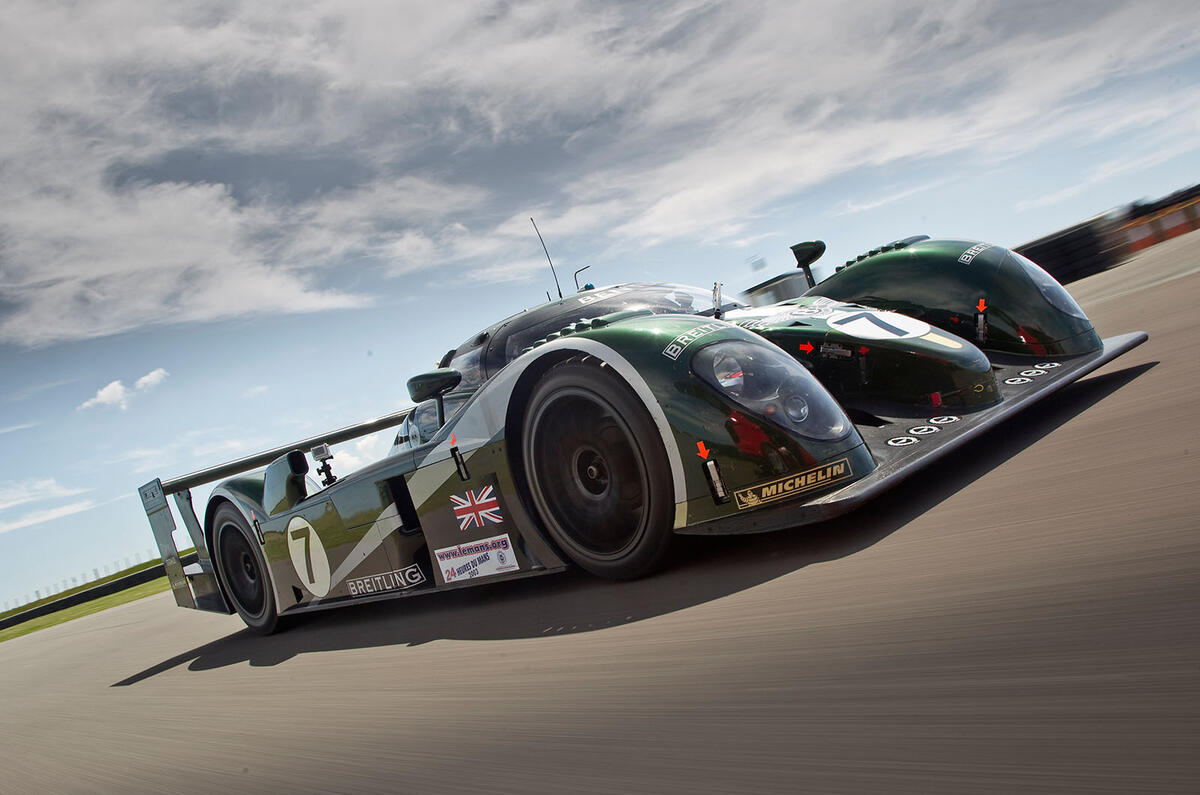 no title History of Bentley - picture special