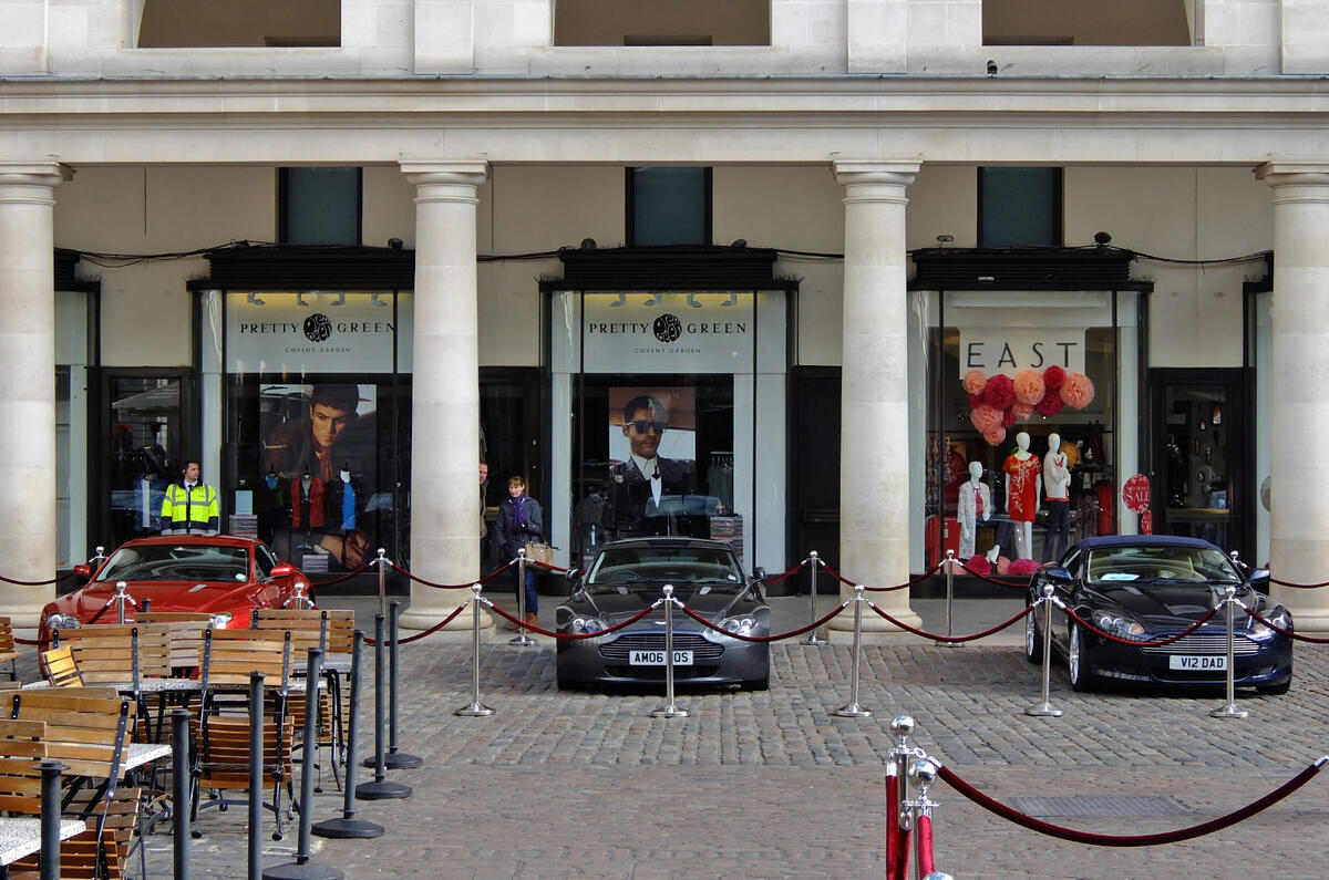 Bond in Motion - picture special