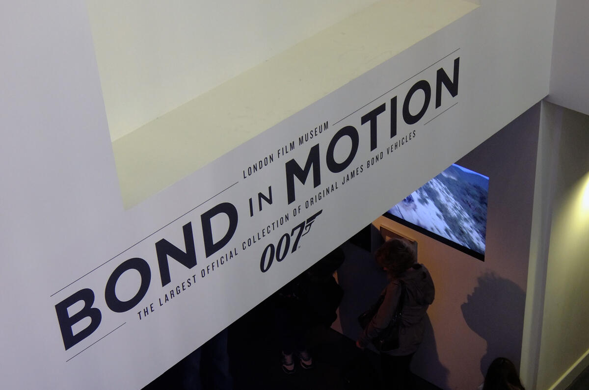 Bond in Motion - picture special