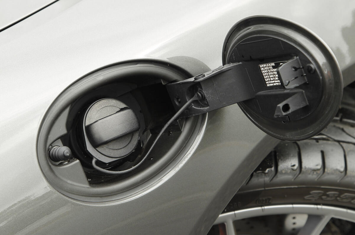 Porsche Boxster fuel cap