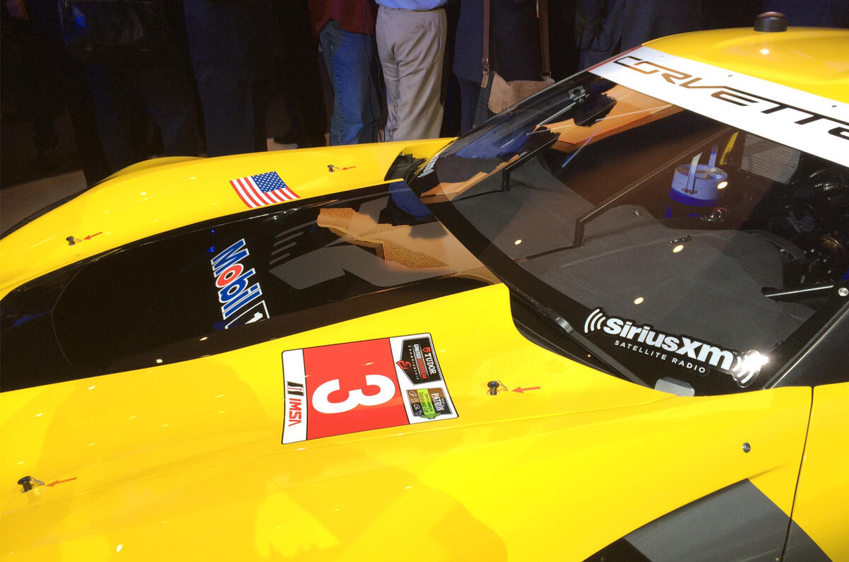 no title Corvette C7.R revealed at Detroit motor show