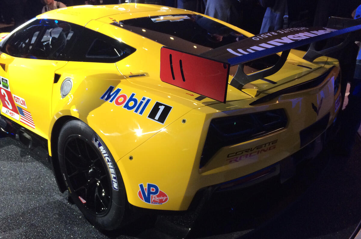 no title Corvette C7.R revealed at Detroit motor show