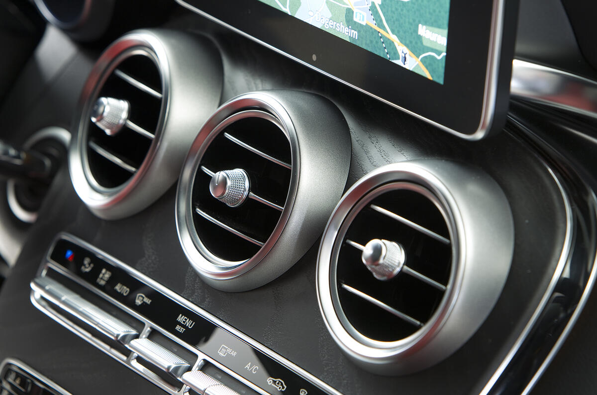 no title Exclusive Mercedes C-class studio pictures