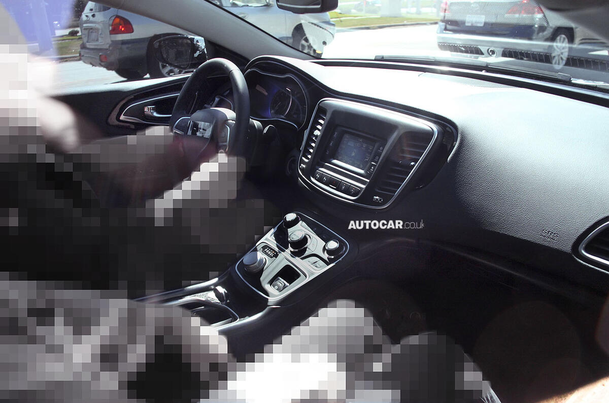 no title Chrysler 200 spotted - latest pictures
