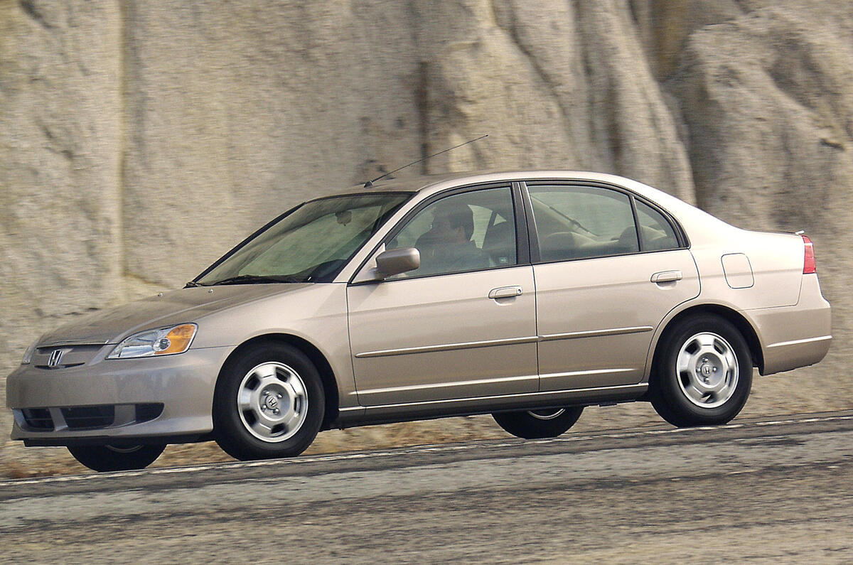 A brief history of hybrid and electric vehicles - picture special