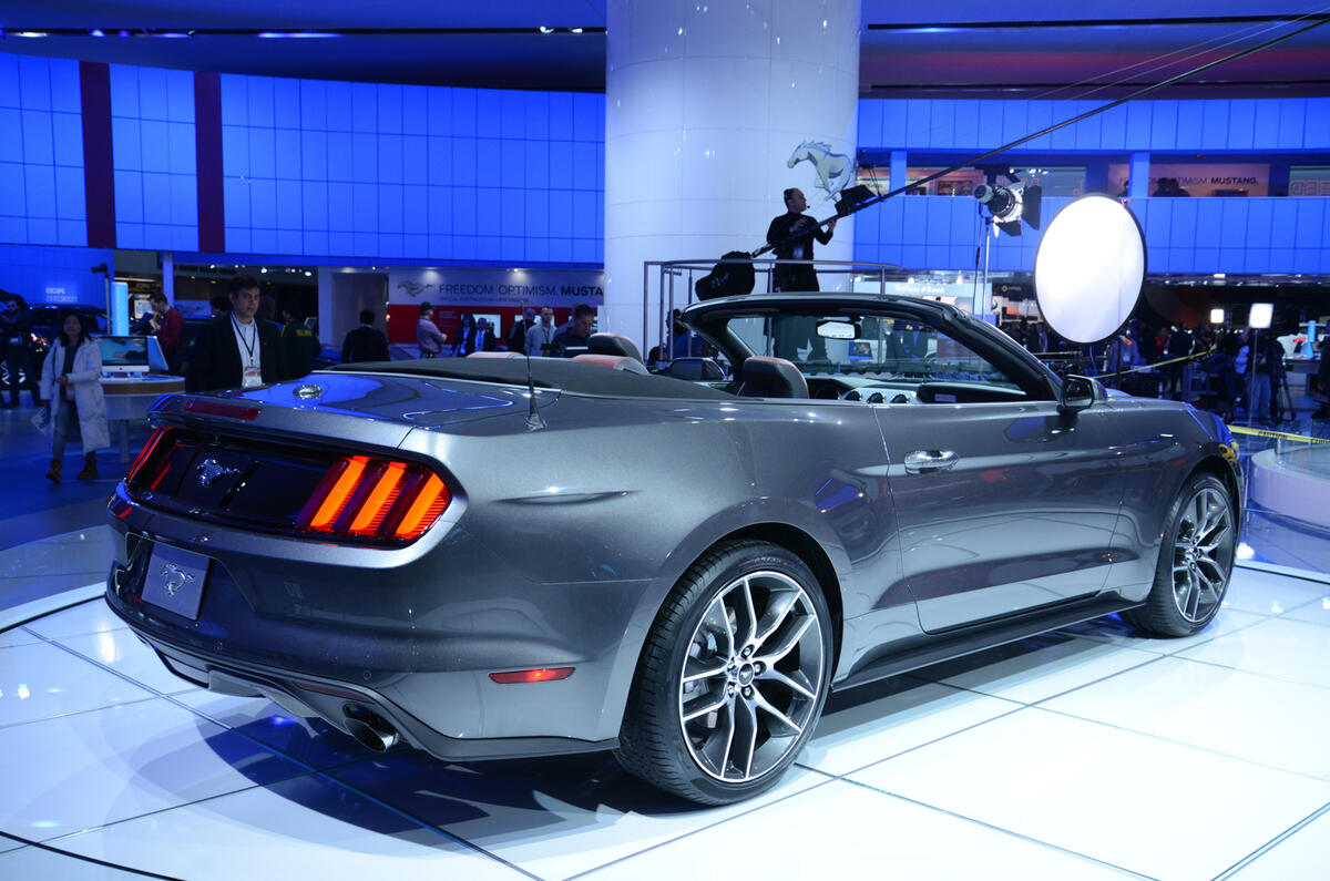 2015 Ford Mustang gets public debut 2015 Ford Mustang gets public debut