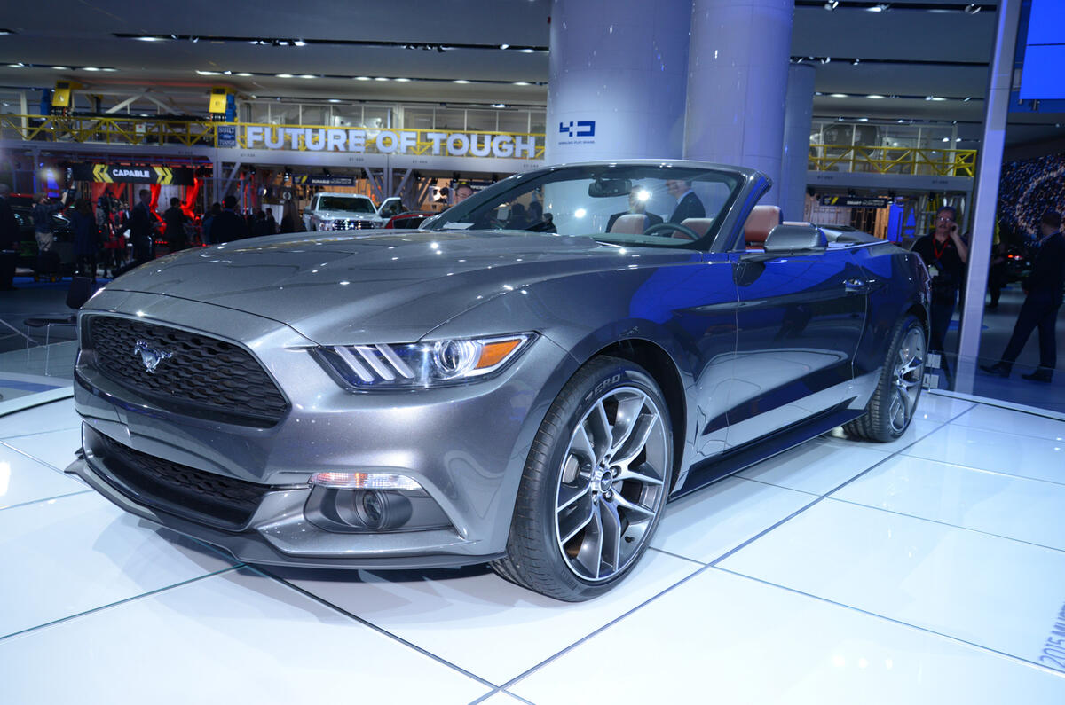 2015 Ford Mustang gets public debut 2015 Ford Mustang gets public debut