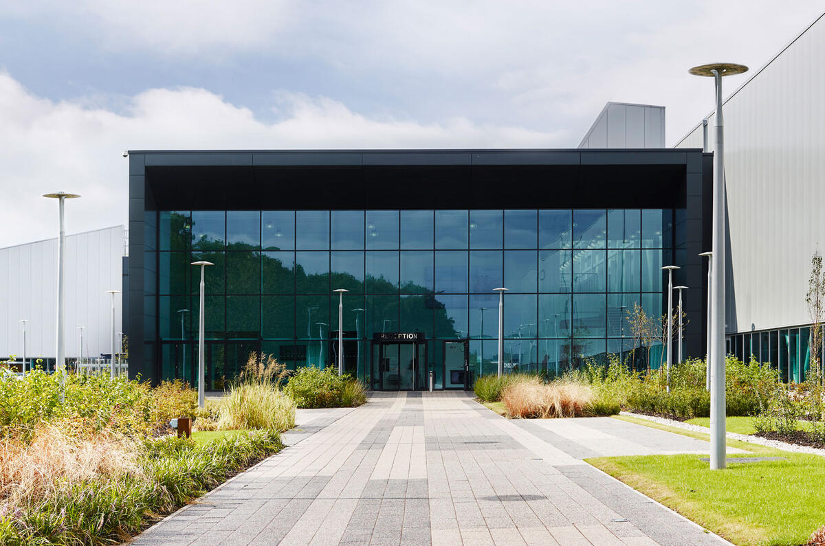 Jaguar Land Rover opens new £500m engine manufacturing plant Jaguar Land Rover opens new £500m engine manufacturing plant