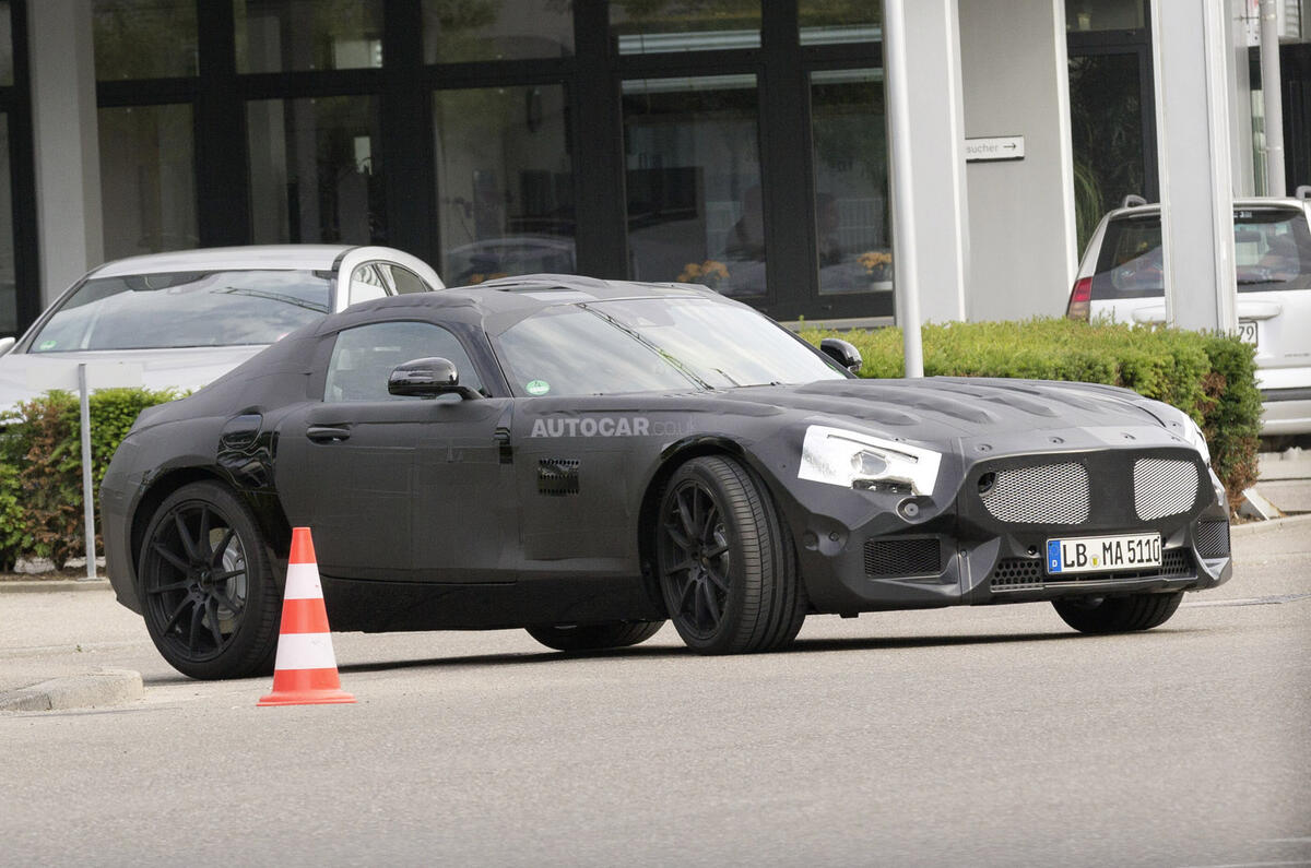 Successor to the Mercedes SLS AMG spotted - exclusive spy pics