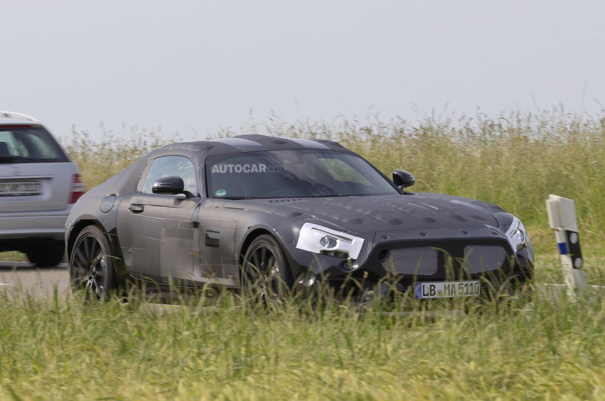 Successor to the Mercedes SLS AMG spotted - exclusive spy pics
