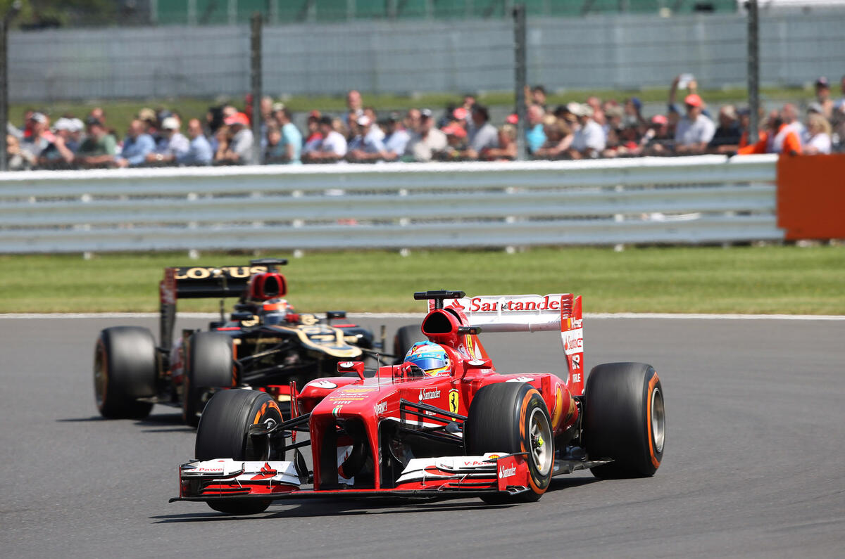 Nico Rosberg wins British Grand Prix amid tyre chaos