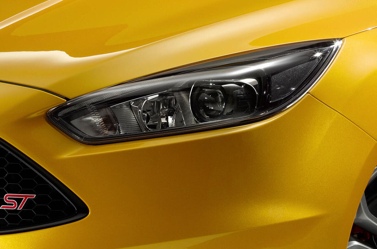 Revised Ford Focus ST revealed