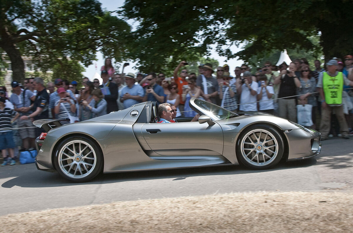 no title Porsche 918 Spyder: dynamic debut