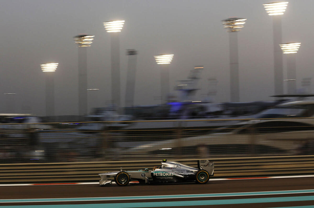 Vettel equals Schumacher and Ascari with seventh win in a row