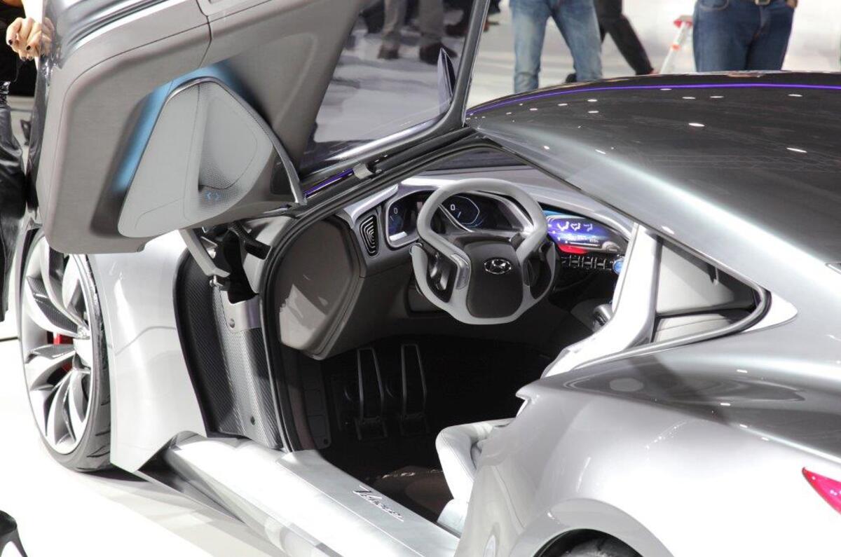 Seoul motor show 2013: report and picture highlights