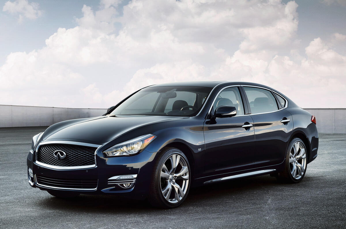 Revised Infiniti Q70 shown in New York