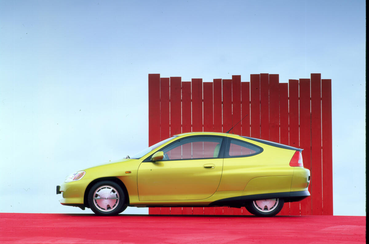 A brief history of hybrid and electric vehicles - picture special