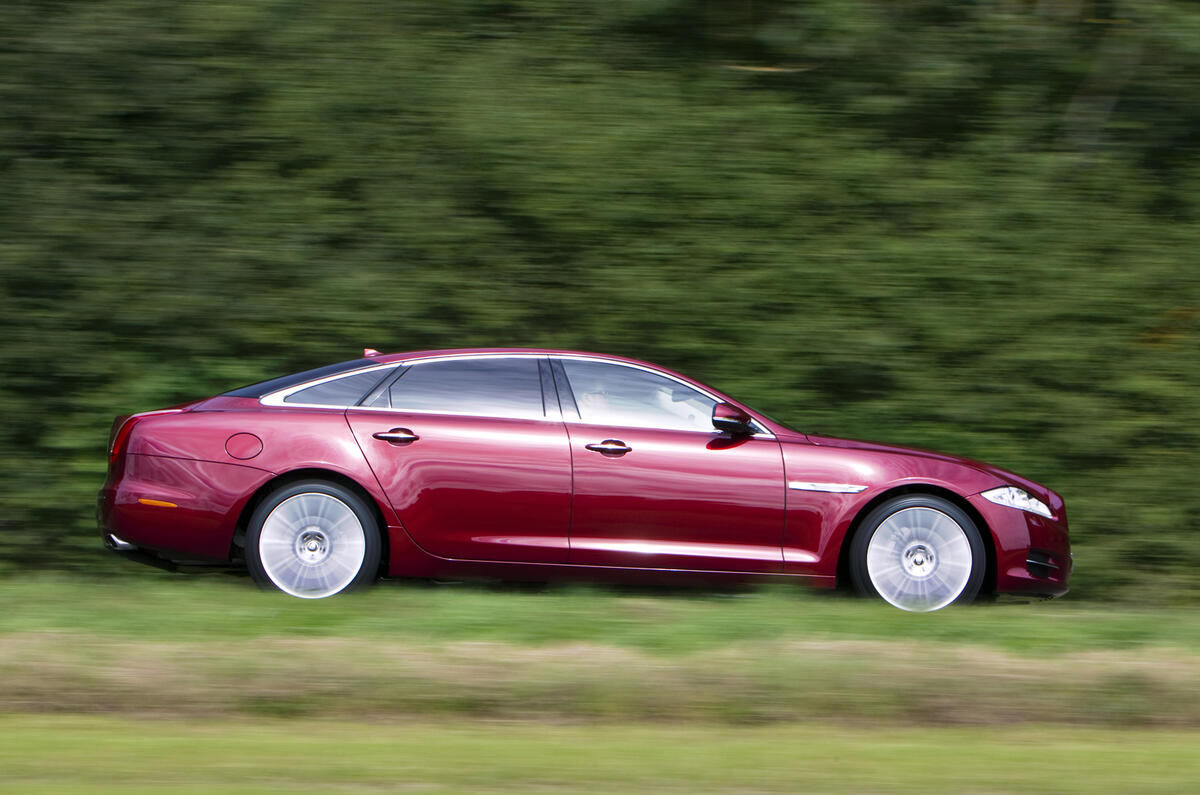 Jaguar XJ suffers production line trouble