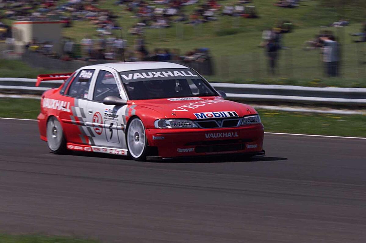 Quantifying the pace of development in touring car racing